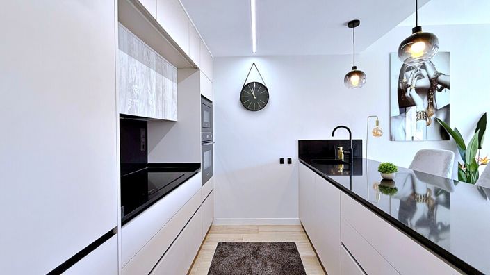 Image No.16-2 Bed Property for sale