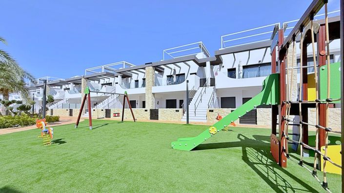 Image No.3-2 Bed Property for sale
