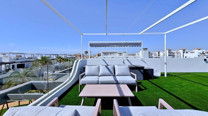 Image No.30-2 Bed Property for sale