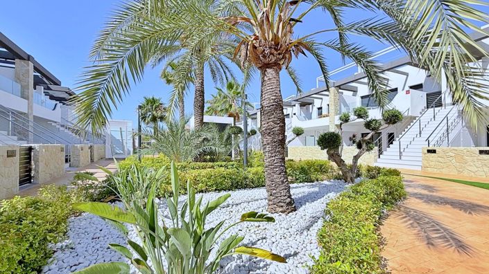 Image No.8-2 Bed Property for sale