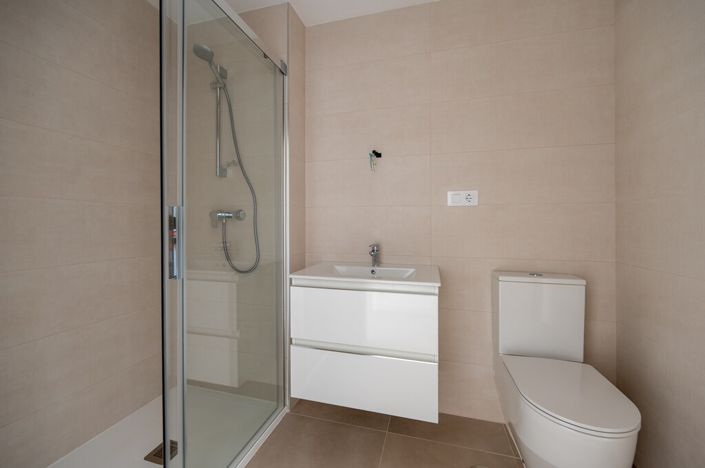 Image No.22-2 Bed Apartment for sale