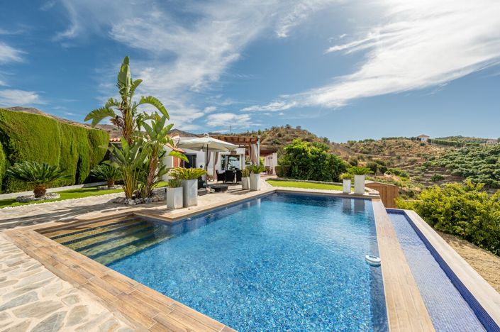 Image No.2-3 Bed Villa for sale