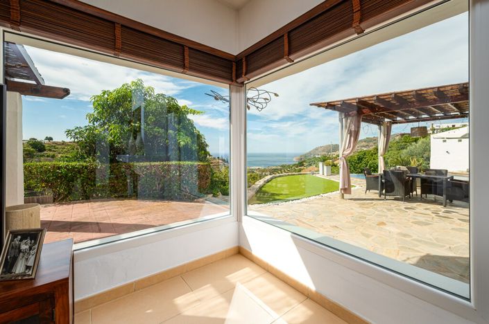 Image No.20-3 Bed Villa for sale