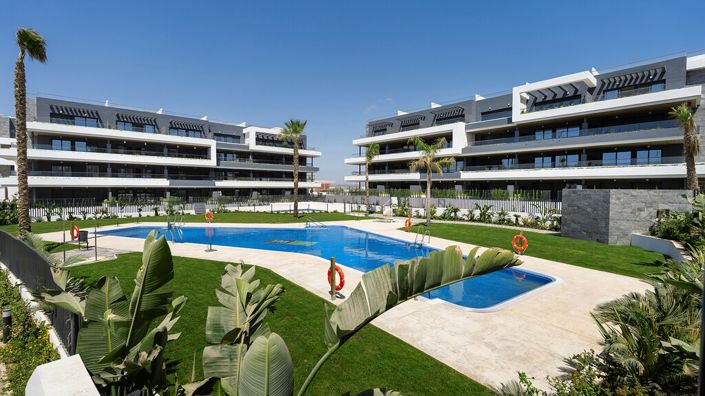 Image No.19-3 Bed Property for sale