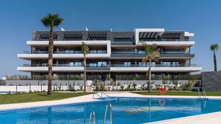 Image No.21-3 Bed Property for sale