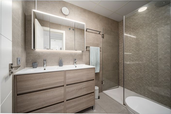 Image No.14-2 Bed Apartment for sale