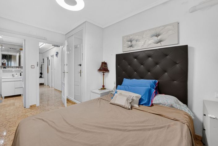 Image No.21-3 Bed Apartment for sale
