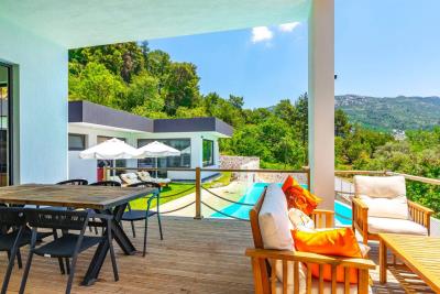 Villa / Détaché de 2 chambres à vendre à Kalkan