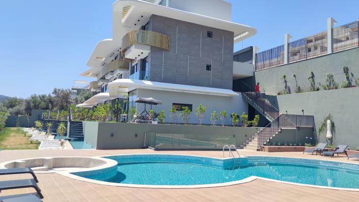 Image No.17-3 Bed Apartment for sale