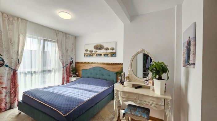 Image No.4-2 Bed Property for sale