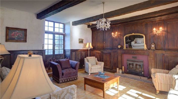 Image No.10-4 Bed Property for sale