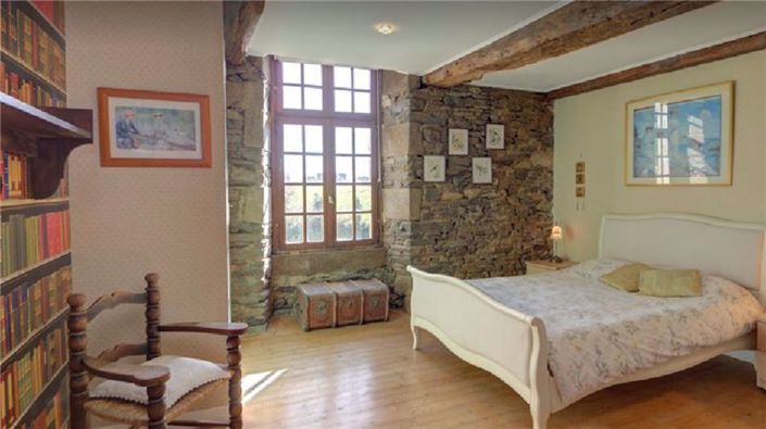 Image No.36-4 Bed Property for sale