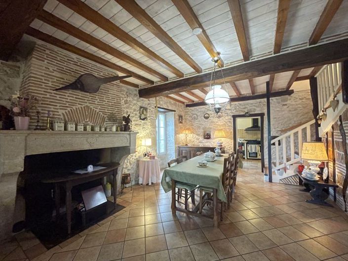Image No.2-Propriété de 5 chambres à vendre à Gironde