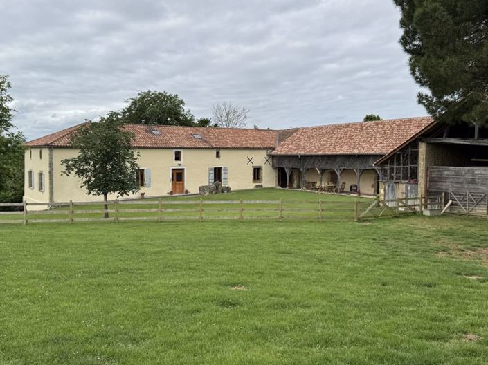 Image No.5-Propriété de 4 chambres à vendre à Marciac