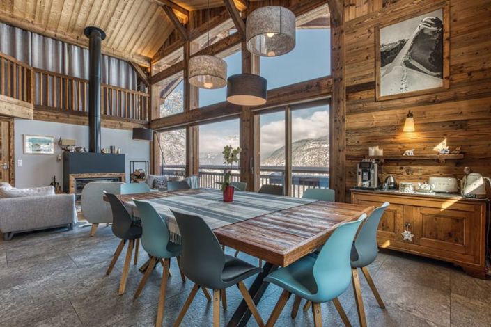 Image No.2-Propriété de 8 chambres à vendre à Haute-Savoie