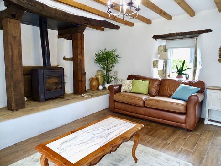 Image No.2-2 Bed Property for sale