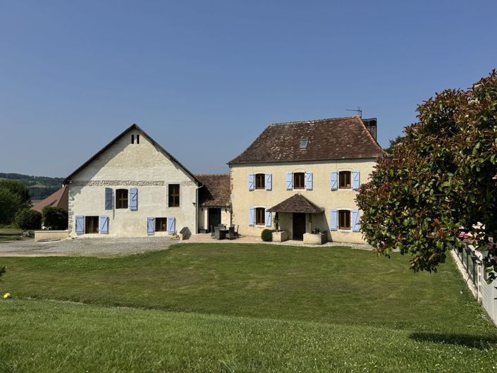 Image No.23-Propriété de 6 chambres à vendre