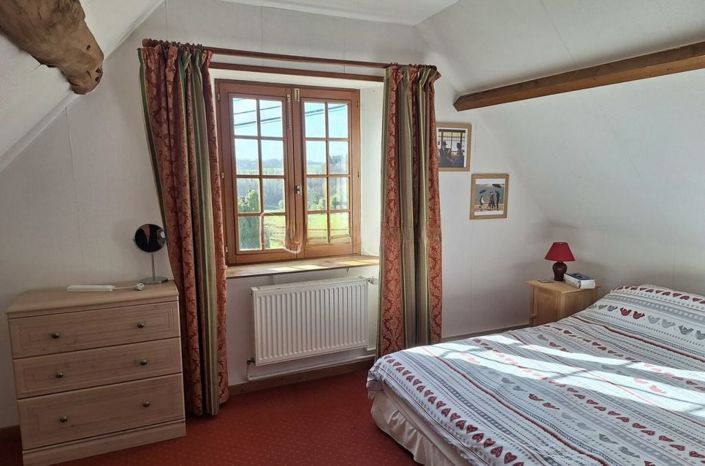 Image No.16-5 Bed Property for sale
