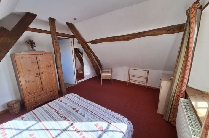 Image No.18-5 Bed Property for sale