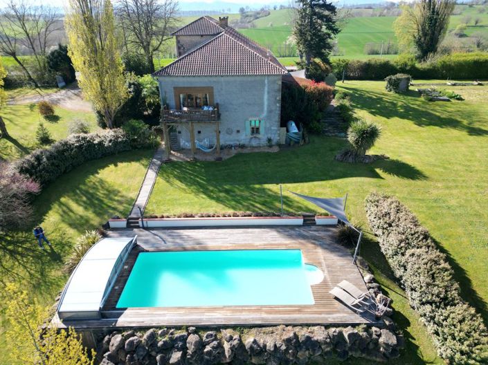 Image No.8-Propriété de 5 chambres à vendre