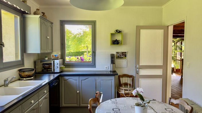 Image No.11-Propriété de 5 chambres à vendre à Aumale