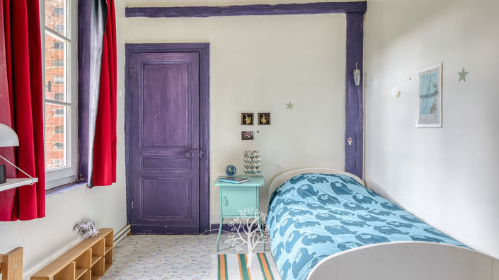 Image No.23-6 Bed Property for sale