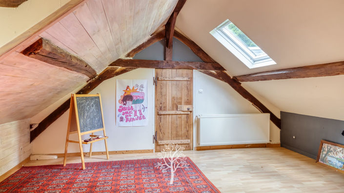 Image No.25-6 Bed Property for sale