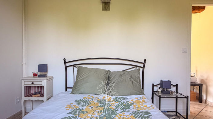Image No.16-4 Bed Property for sale