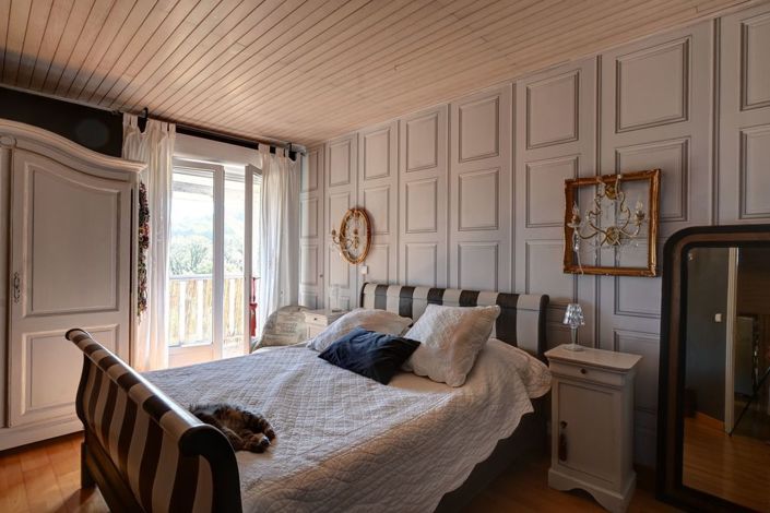 Image No.17-4 Bed Property for sale