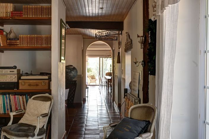 Image No.18-4 Bed Property for sale