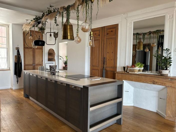 Image No.4-4 Bed Property for sale