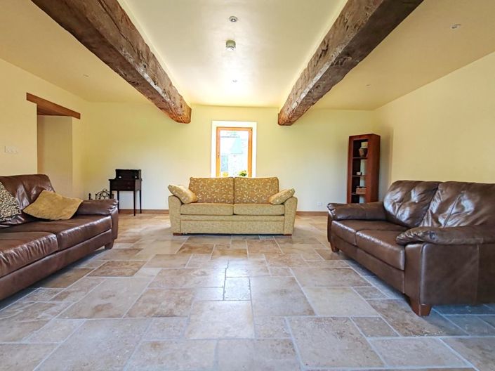 Image No.10-5 Bed Property for sale