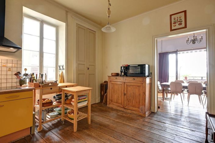 Image No.11-4 Bed Property for sale
