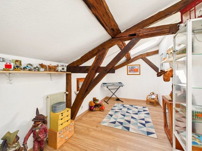 Image No.15-4 Bed Property for sale