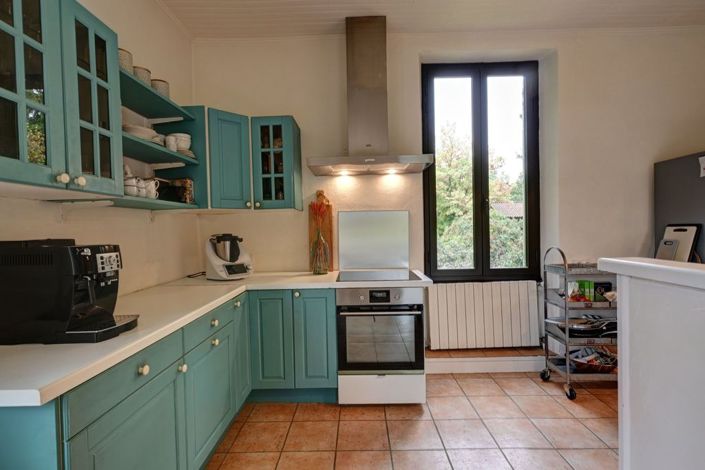 Image No.11-5 Bed Property for sale