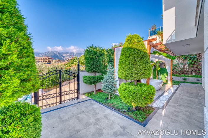 Image No.37-4 Bed Villa for sale