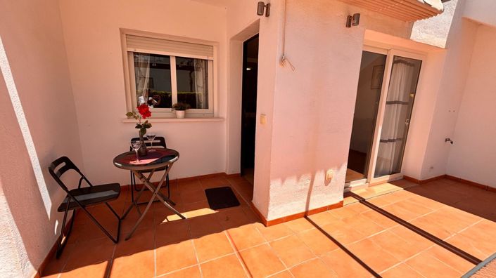 Image No.24-3 Bed Apartment for sale