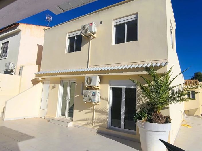 Image No.4-4 Bed House for sale