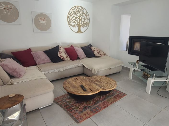 Image No.7-4 Bed House for sale