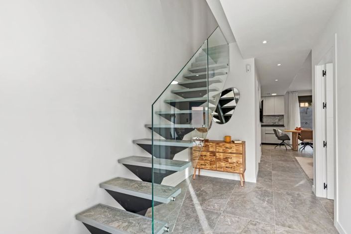 Image No.58-4 Bed Townhouse for sale