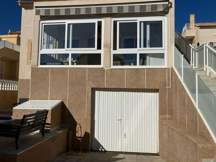 Image No.3-3 Bed Villa for sale