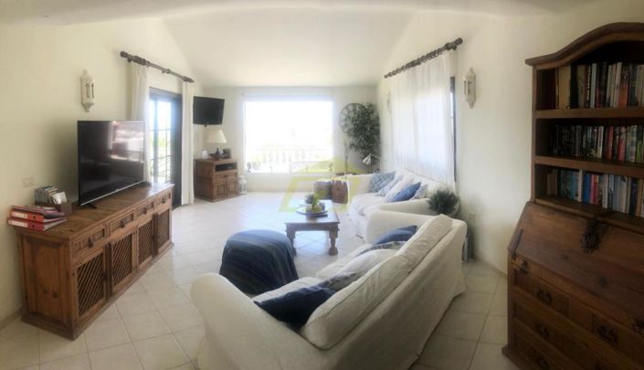 Image No.8-4 Bed Villa for sale