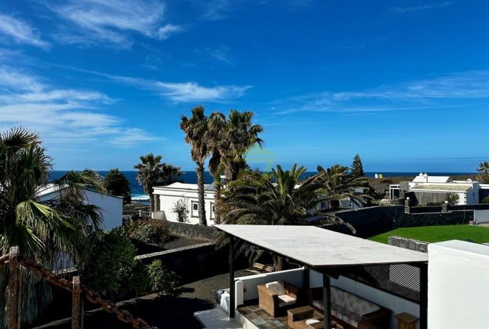 Image No.12-4 Bed Villa for sale