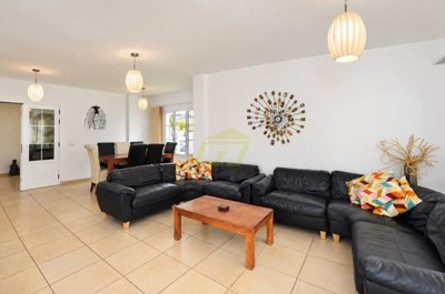Elegant Two-Storey Villa with Master Suite Terrace and Private Heated Pool in Puerto Calero