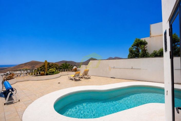 Image No.3-4 Bed Villa for sale