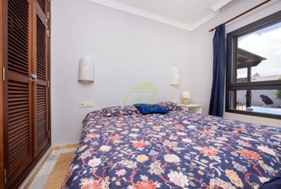Immaculate fully detached 2 bedroom villa with heated pool in Playa Blanca