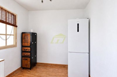 Charming top-floor 1 bedroom apartment with large balcony in Puerto del Carmen.