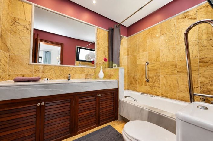 Image No.7-2 Bed Villa for sale
