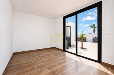 Six Bedroom Villa with Private Pool in Playa Blanca