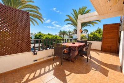 Fully Furnished Apartment With Large Sunny Terrace in a Privileged Location